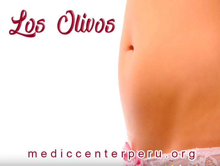 Abdomen bajo de mujer con atraso menstrual